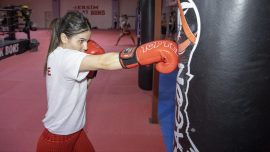 Dünya şampiyonu kicks boksçu Erivan Barut yeni başarılar için sıkı çalışıyor