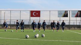 Yüksekova Kadın Futbol Takımı’nın hedefi 1. Lig